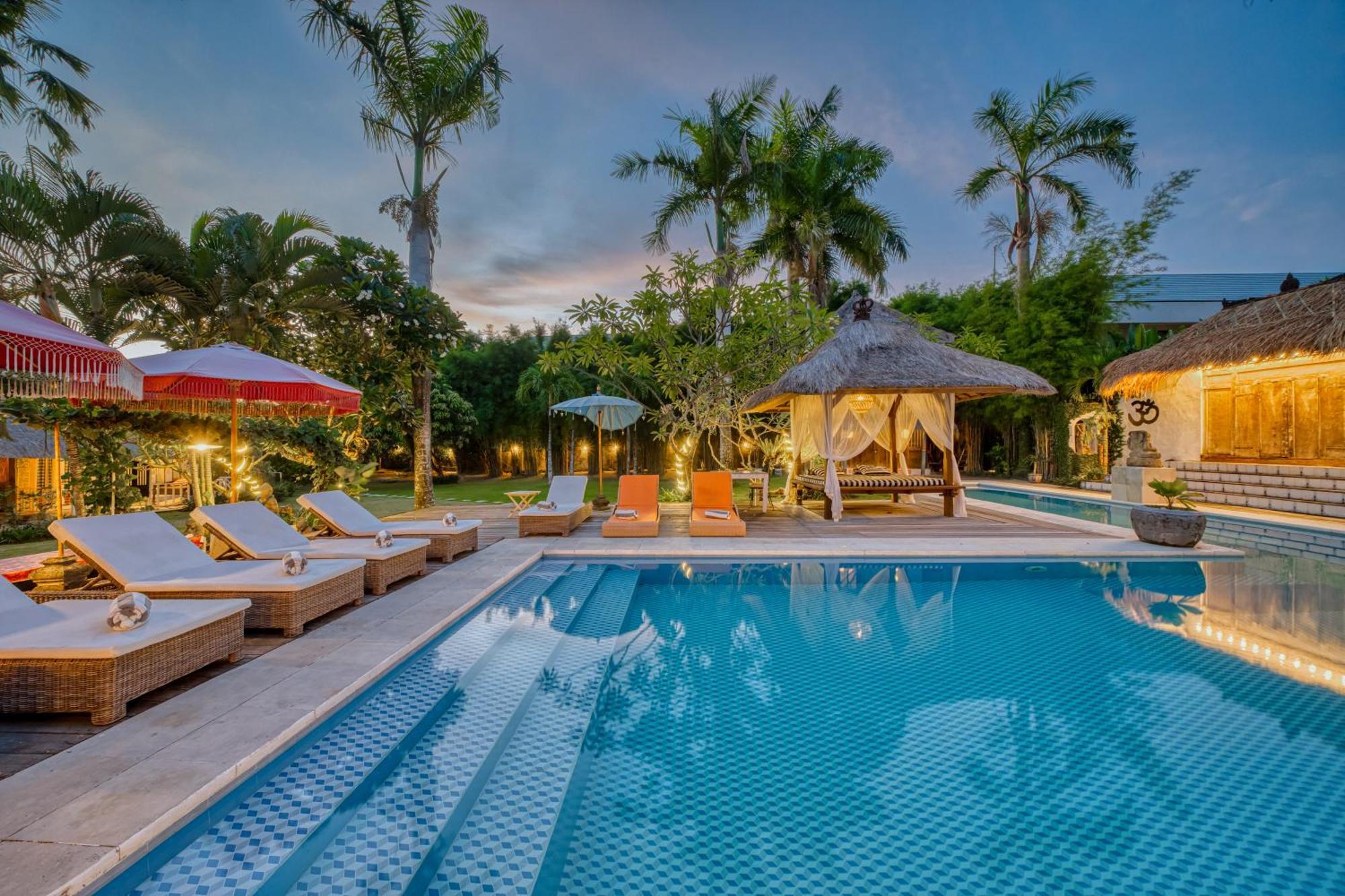 Villa Kalis, 10 Bedroom Family And Group Villa Seminyak Kültér fotó