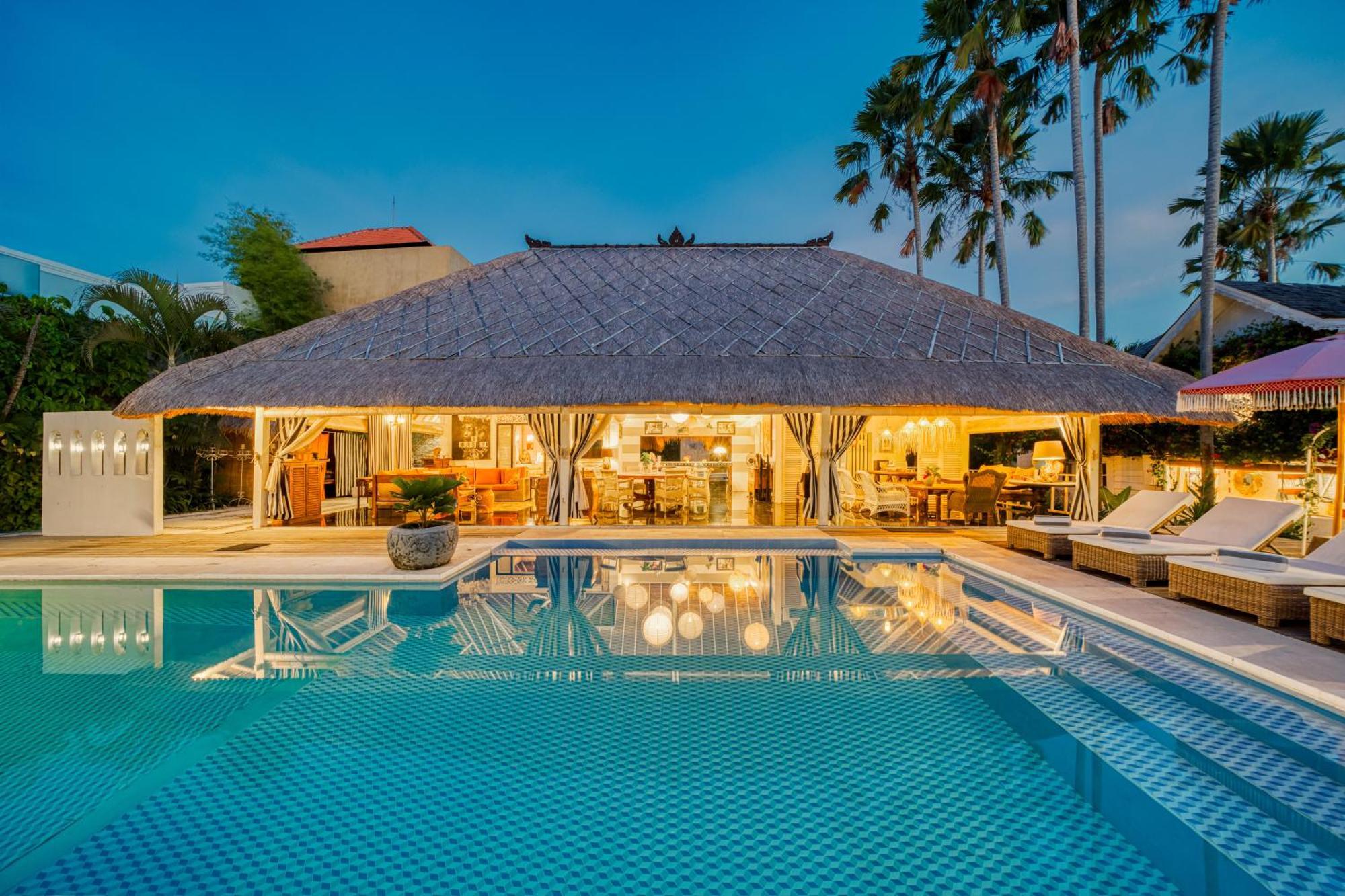 Villa Kalis, 10 Bedroom Family And Group Villa Seminyak Kültér fotó