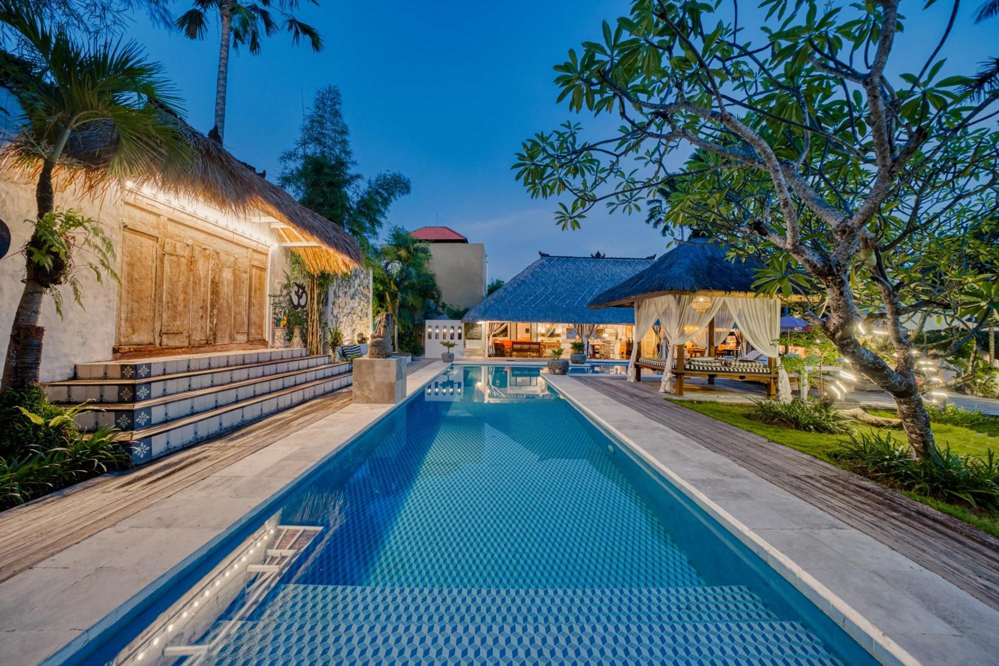 Villa Kalis, 10 Bedroom Family And Group Villa Seminyak Kültér fotó