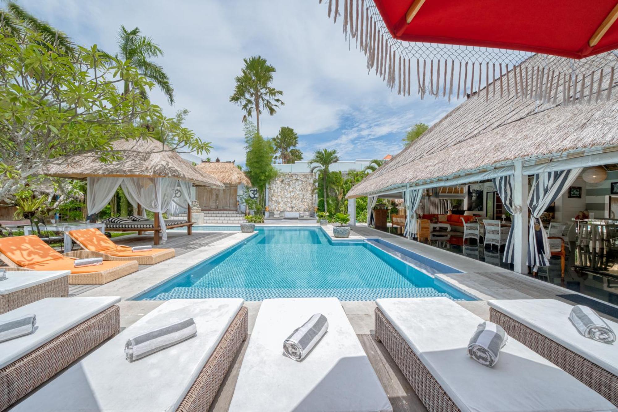 Villa Kalis, 10 Bedroom Family And Group Villa Seminyak Kültér fotó