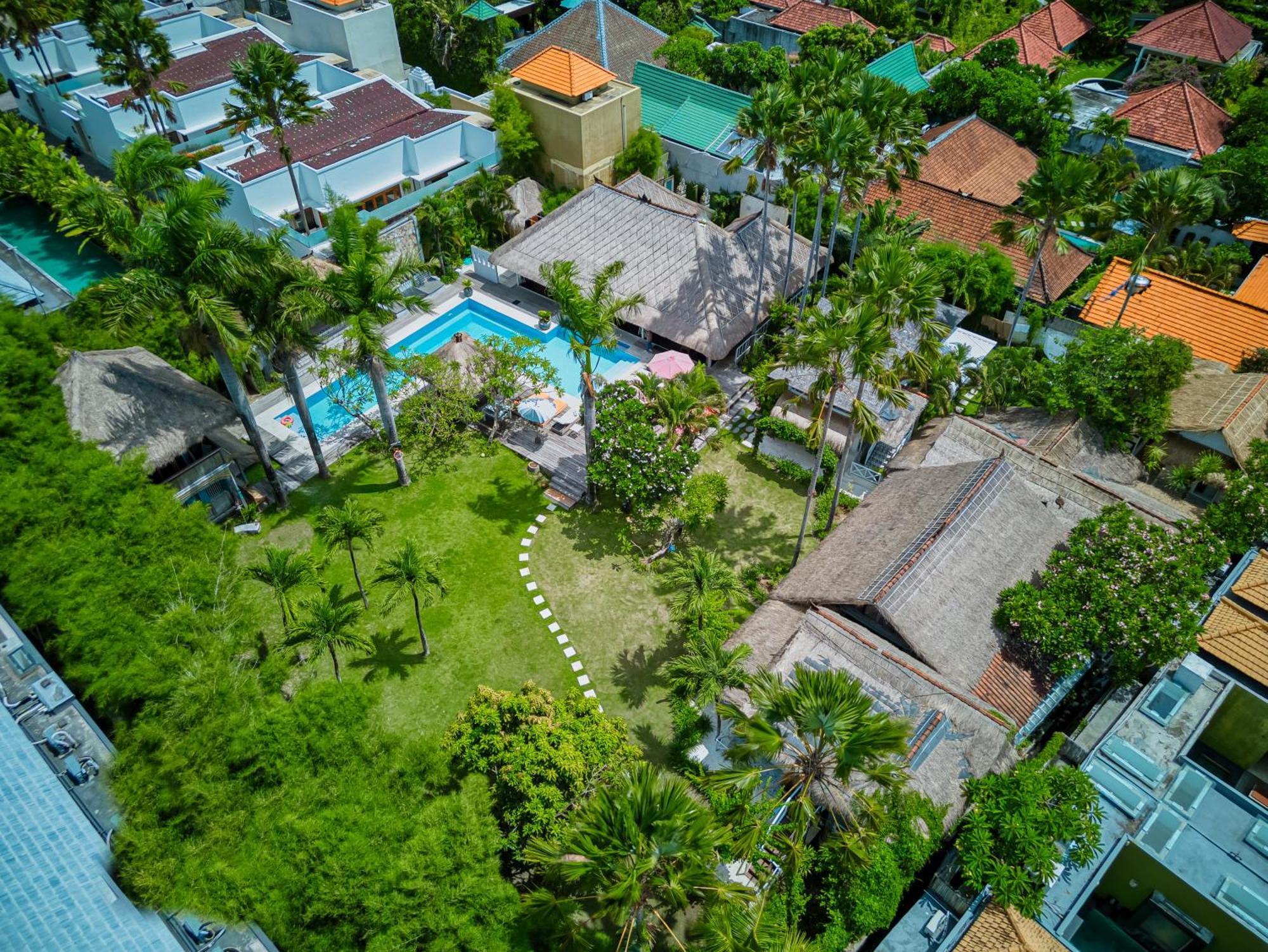 Villa Kalis, 10 Bedroom Family And Group Villa Seminyak Kültér fotó